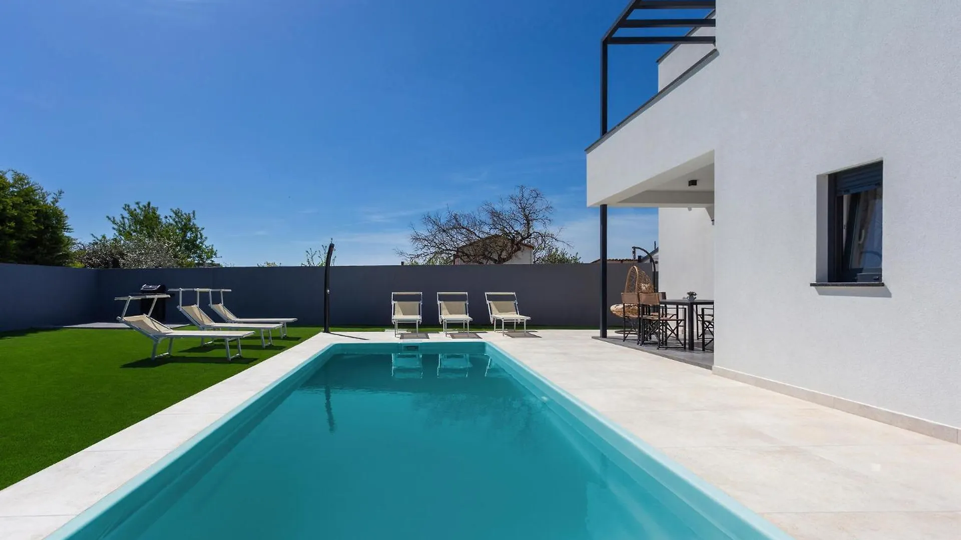 Lovely Home In Valbandon Σπίτι διακοπών